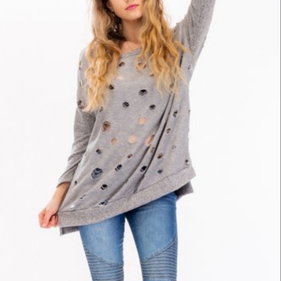 Frumos (MyEsper) Tops - 1️⃣day Sale!MyEsper -Frumos Heather Gray Distressd